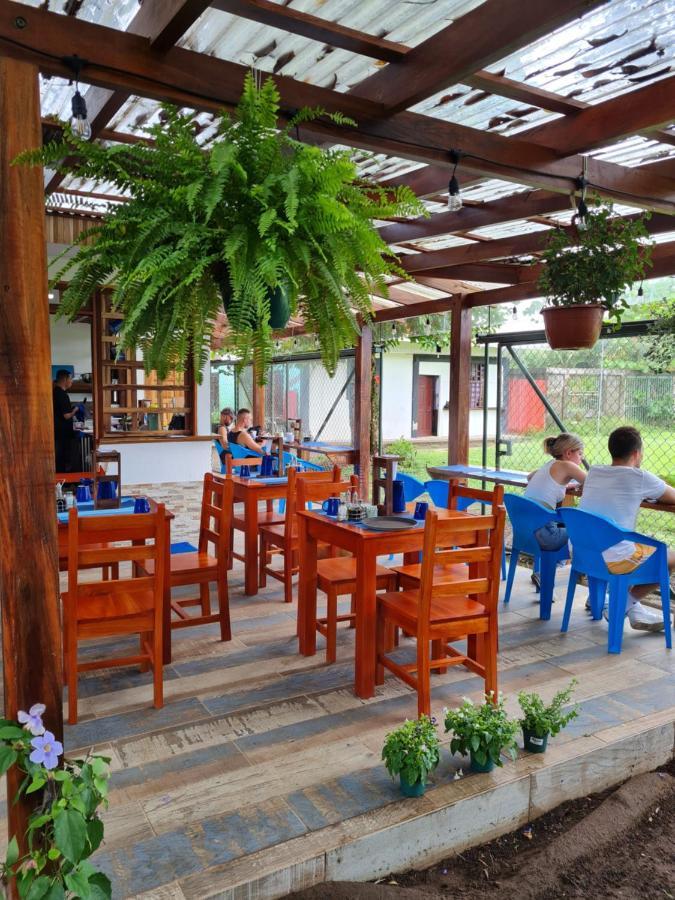 Aracari Garden Hostel Tortuguero Exterior photo